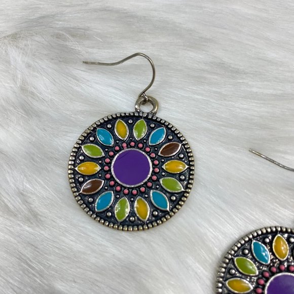 Silver Tone Enamel Pierced Earrings - Picture 3 of 9